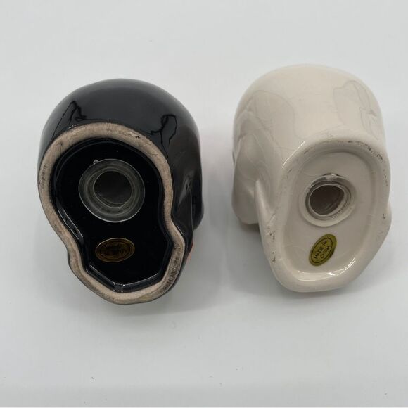 Day of the Dead Sugar Skull Salt & Pepper Shakers - Picture 4 of 6